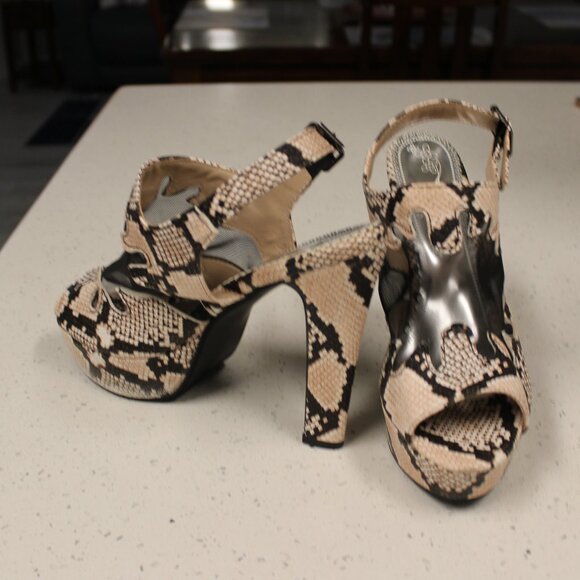 Animal Print Platform Sandals Size 11 - Picture 7 of 9
